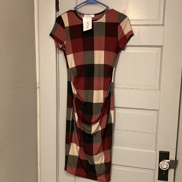 NWT Maternity bodycon dress - Picture 3 of 3